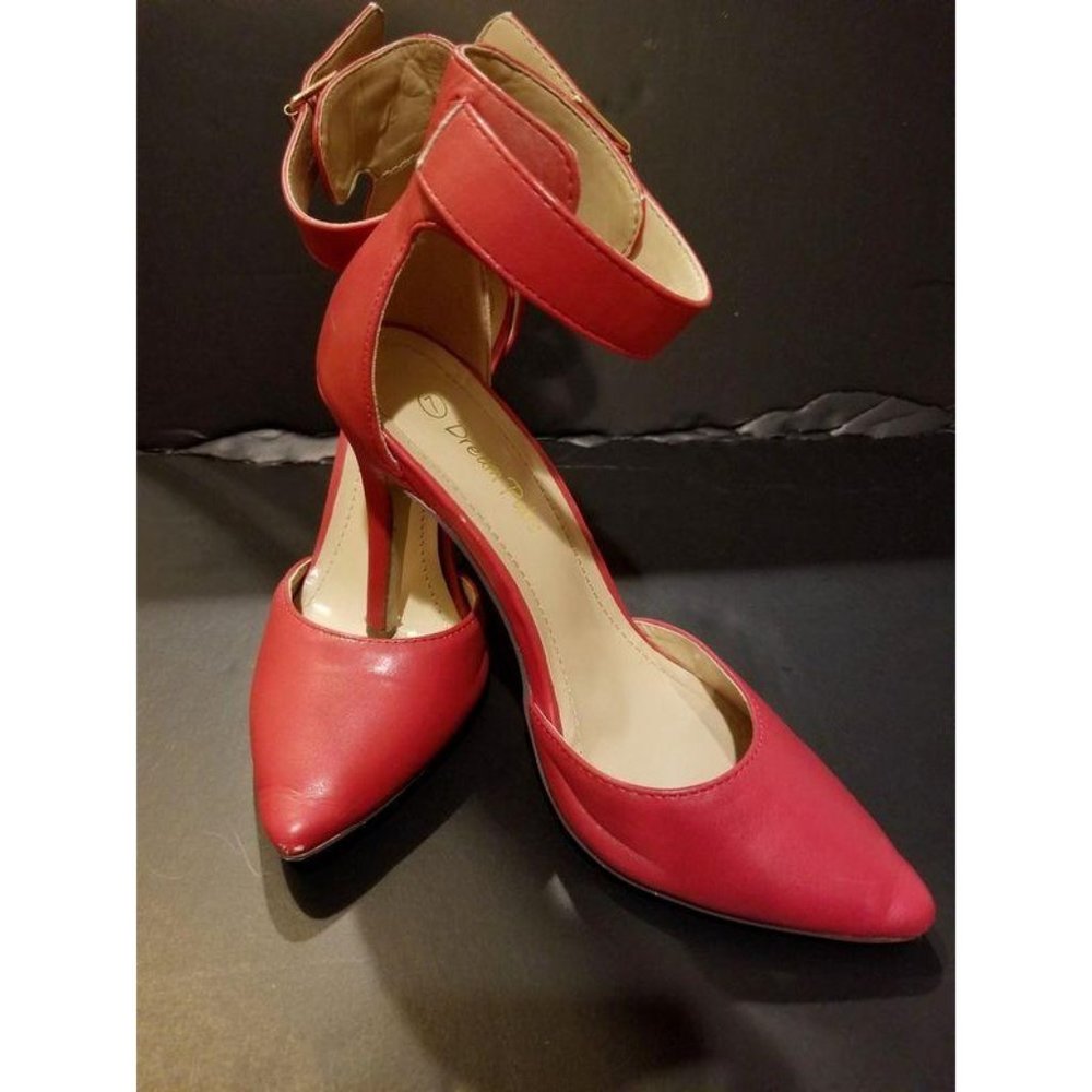 Dream Pairs 7 F red high heels  closed toe  pointy